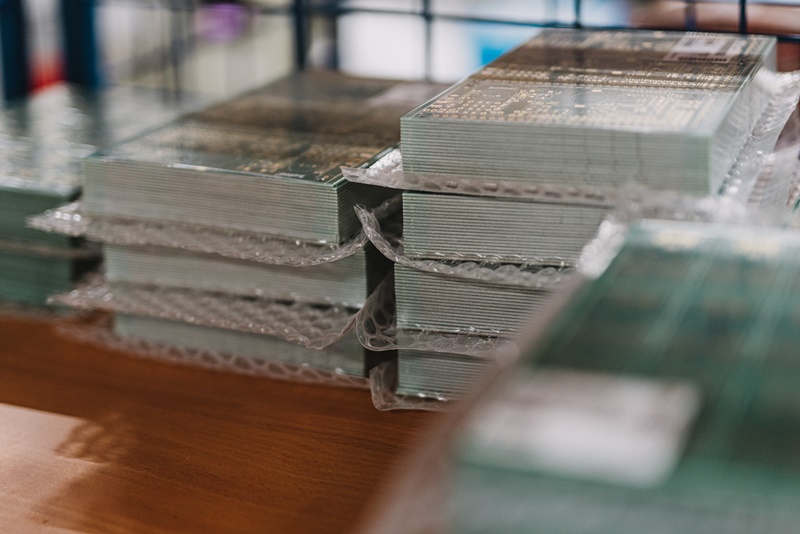 Beispiel Leiterplatten im Industriesektor – worauf es bei solchen Aufträgen wirklich ankommt